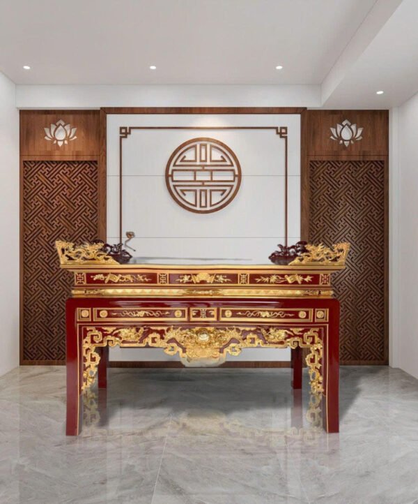 Án gian thờ hoa văn cổ điển, thếp vàng điểm sắc đỏ
